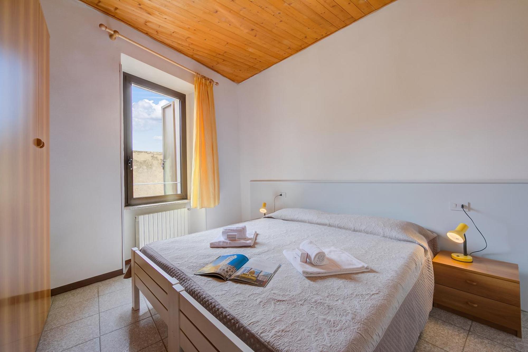 Al Peveri - Private Parking & Near Lake - Happy Rentals Toscolano Maderno Exterior photo