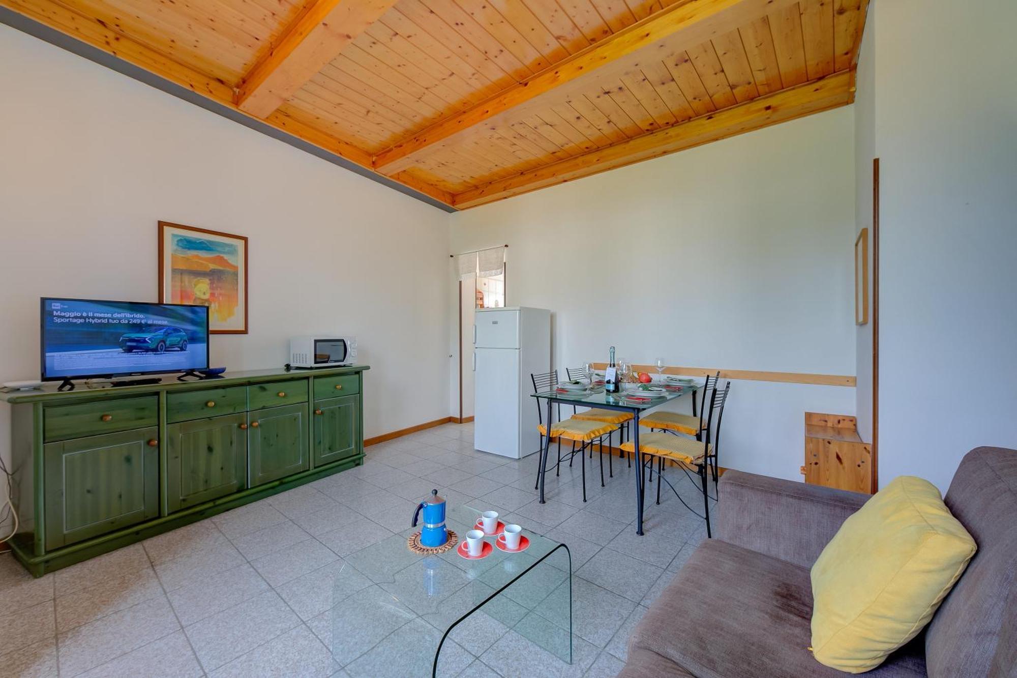 Al Peveri - Private Parking & Near Lake - Happy Rentals Toscolano Maderno Exterior photo